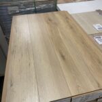 Rigid Click PVC Oak Natural Loja XL – 5,5MM(Integrated underlay)