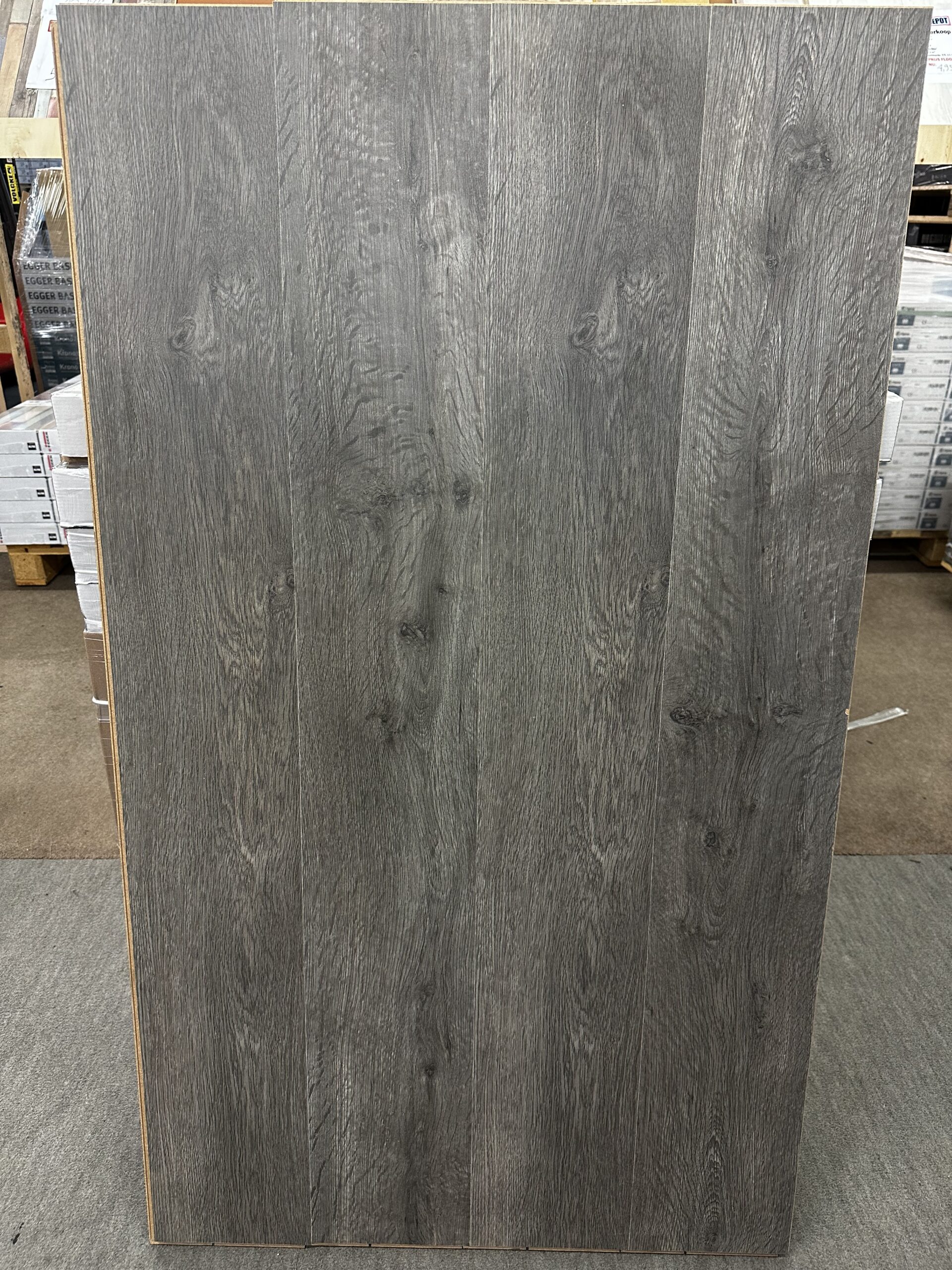 Laminate Berry Dark Grey Oak 8mm Floor Depot