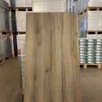 Rigid Click PVC XL Colorado Oak – 5,5MM(Geïntegreerde Ondervloer)