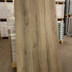 Rigid Click PVC XL Colorado Oak – 5,5MM(Geïntegreerde Ondervloer)