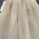 Rigid Click PVC Lyon Oak – 5,5MM(Geïntegreerde Ondervloer)