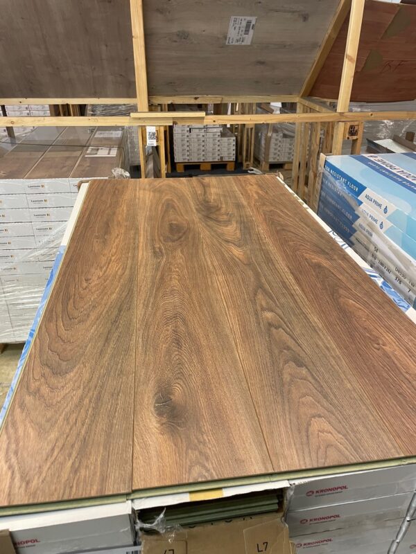 Laminate Ocean Sparrow Oak - 8MM(Waterresistant)