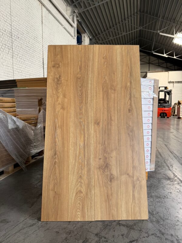 LOT (21,31m²): Laminaat D40404 3D Moderato - 8MM