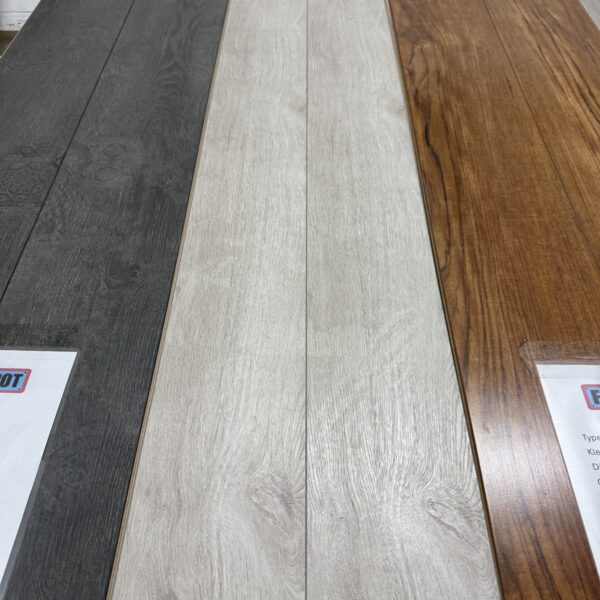 LOT (42,87m²): Laminaat D3310 MS128 &#8211; 8MM