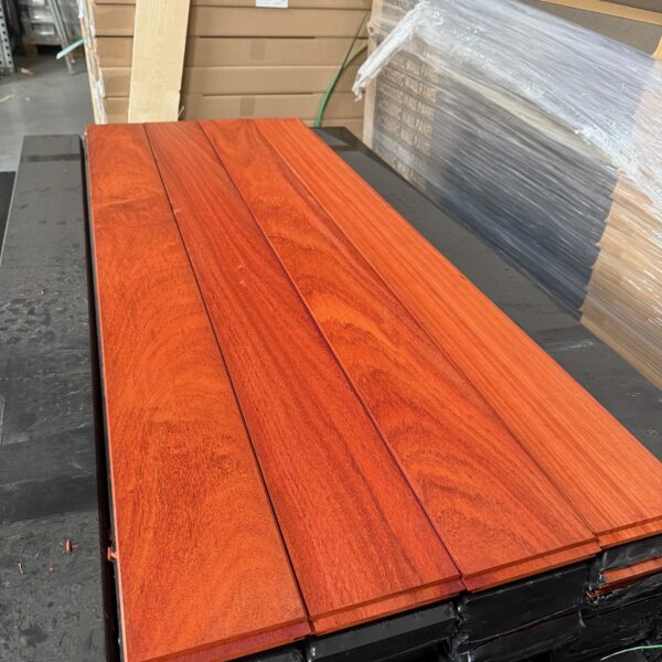 PADOUK Decking Boards with End Tongue & Groove – 1500 mm x 142 mm x 21 mm